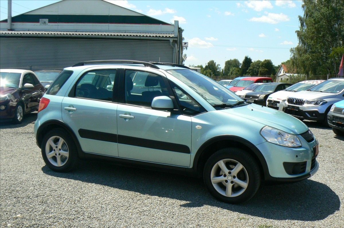 Suzuki SX4, 1,6 4x4 - fotka 6