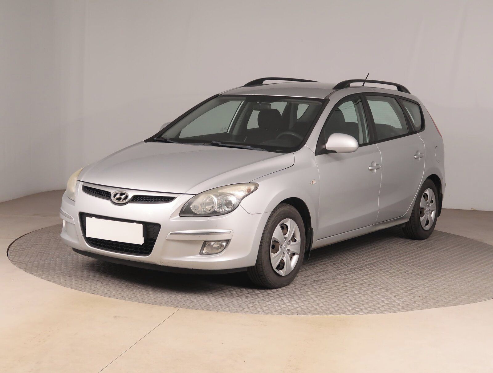 Hyundai i30, 1.6 CRDi, Serv.kniha, po STK - fotka 2