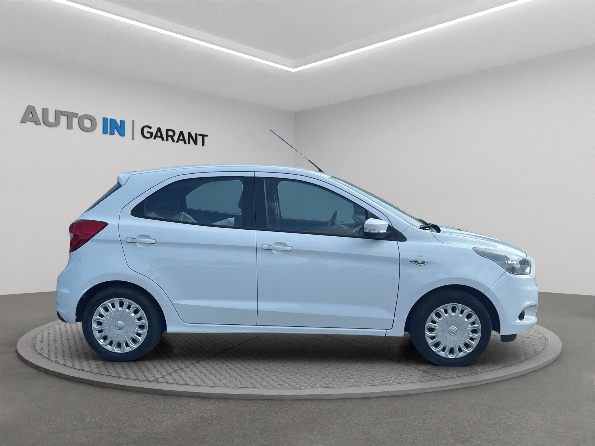 Ford KA+, 1.2 Ti-VCT 63kw, klima, výhřev - fotka 4