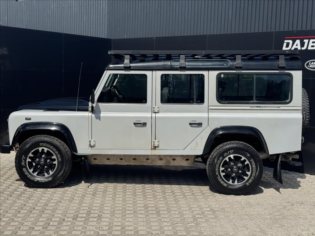 Land Rover Defender, 2,2 110 TD4 STW Adventure ČR - fotka 5