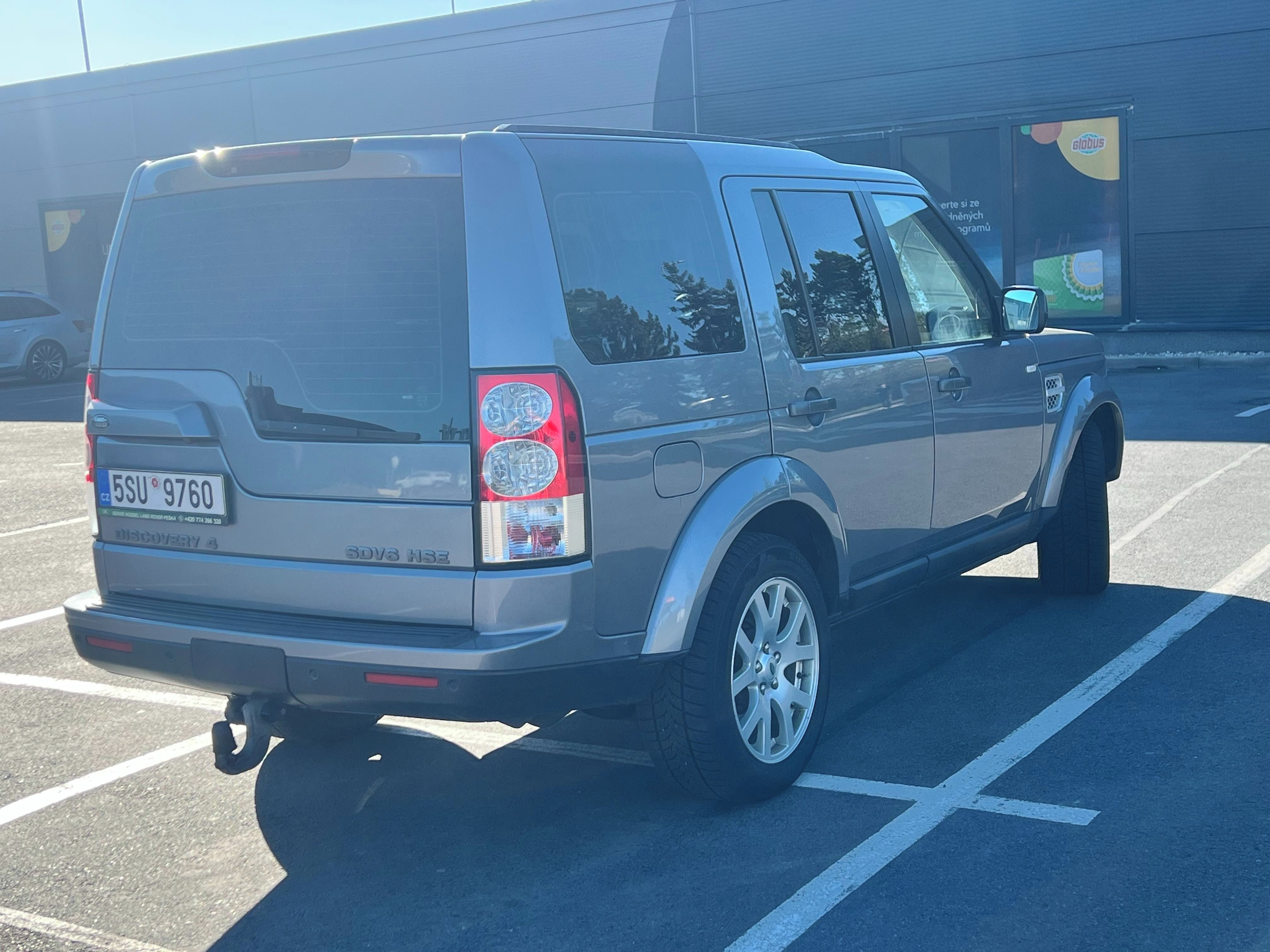 Land Rover Discovery, 4 3,0 SDV6 HSE ATServisované - fotka 3
