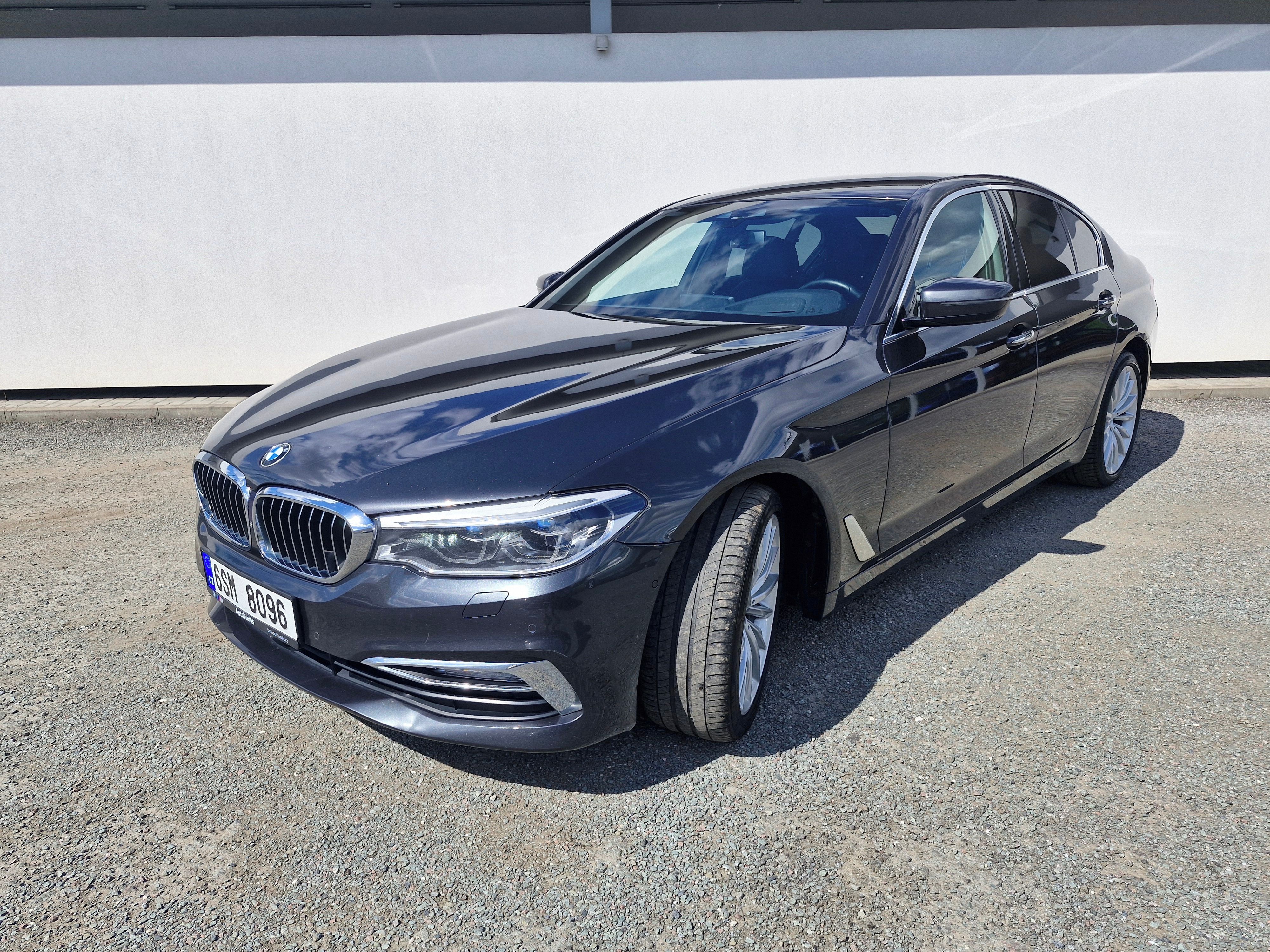 BMW Řada 5, 530d XDrive 195 kW, TOP VÝBAVA