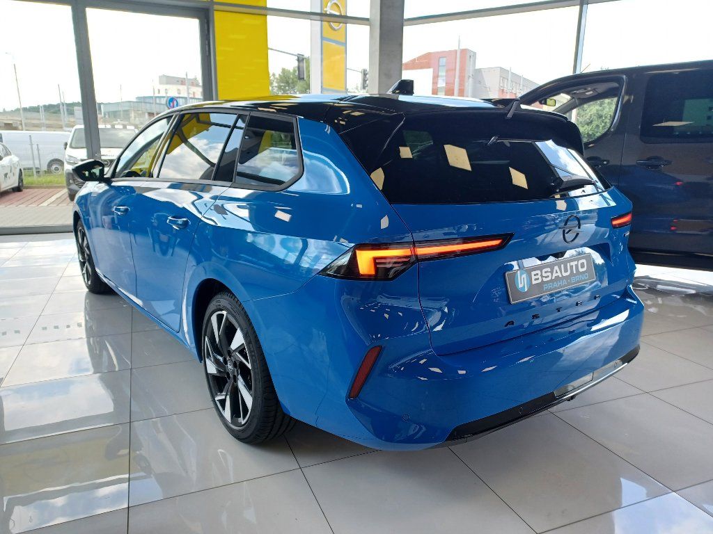 Opel Astra, ST GS Hybrid 1,2T 145k Automat - fotka 6