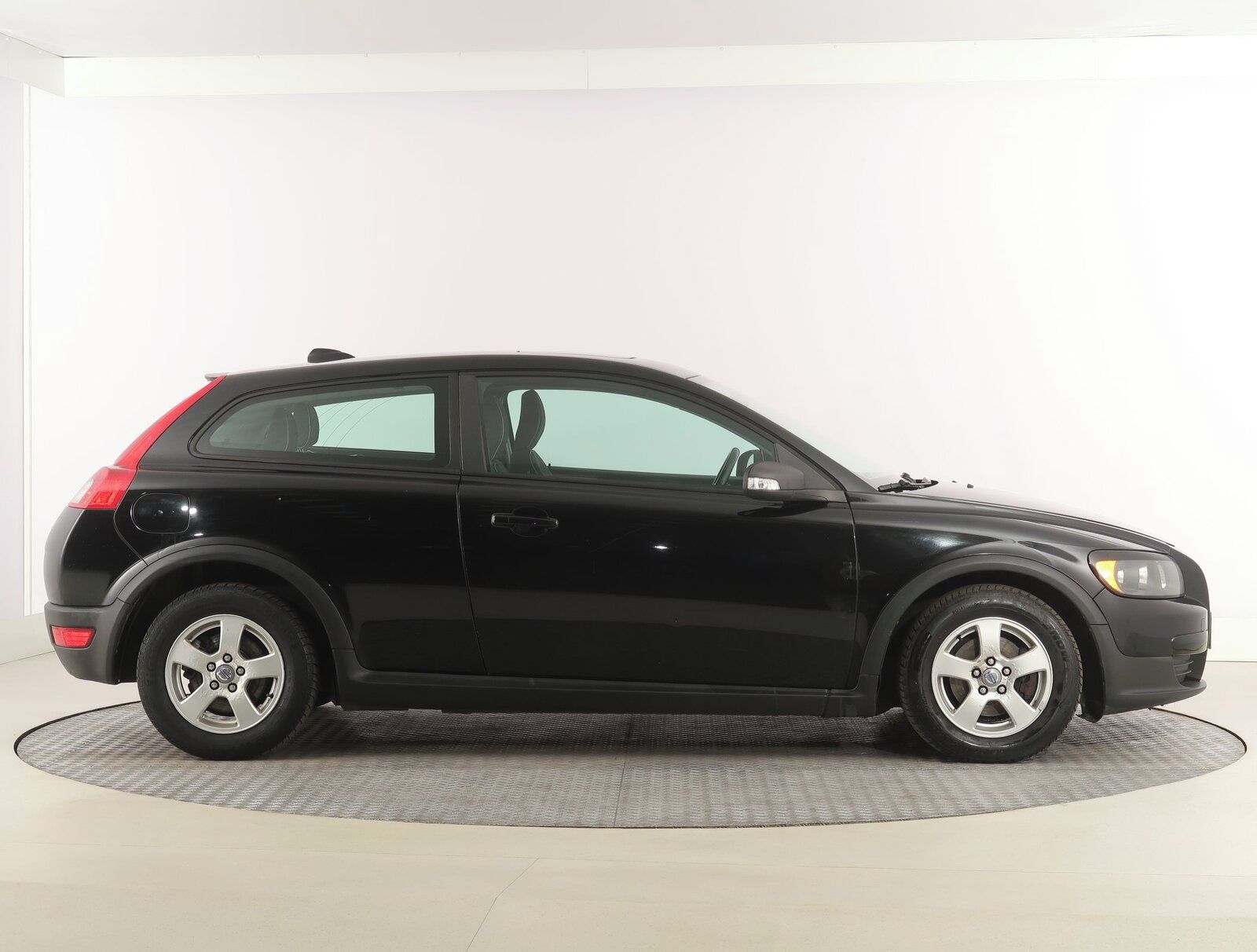 Volvo C30, 1.6 i, Serv.kniha, po STK - fotka 6