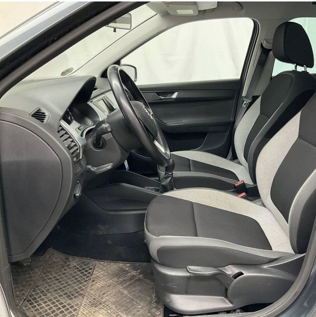 Škoda Fabia, 1.0MPi 55KW MULTIF. VOLANT TOP - fotka 3