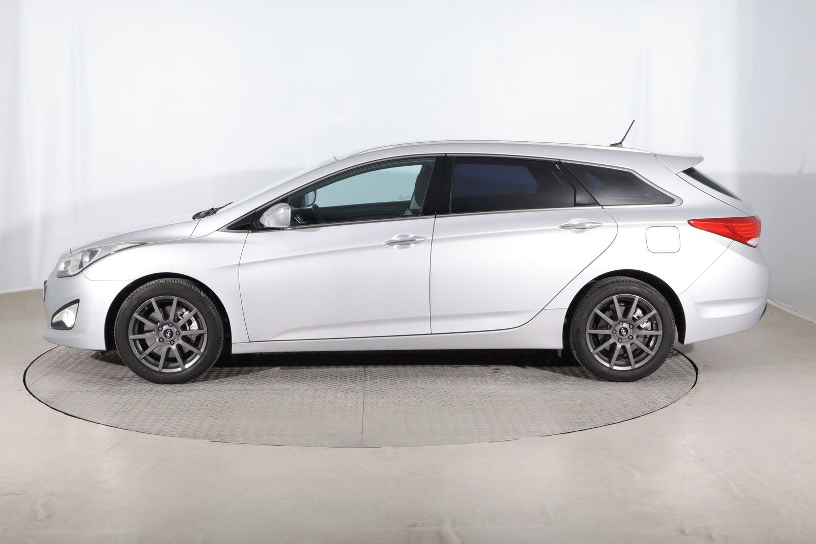 Hyundai i40, 1.7 CRDi, Serv.kniha - fotka 3