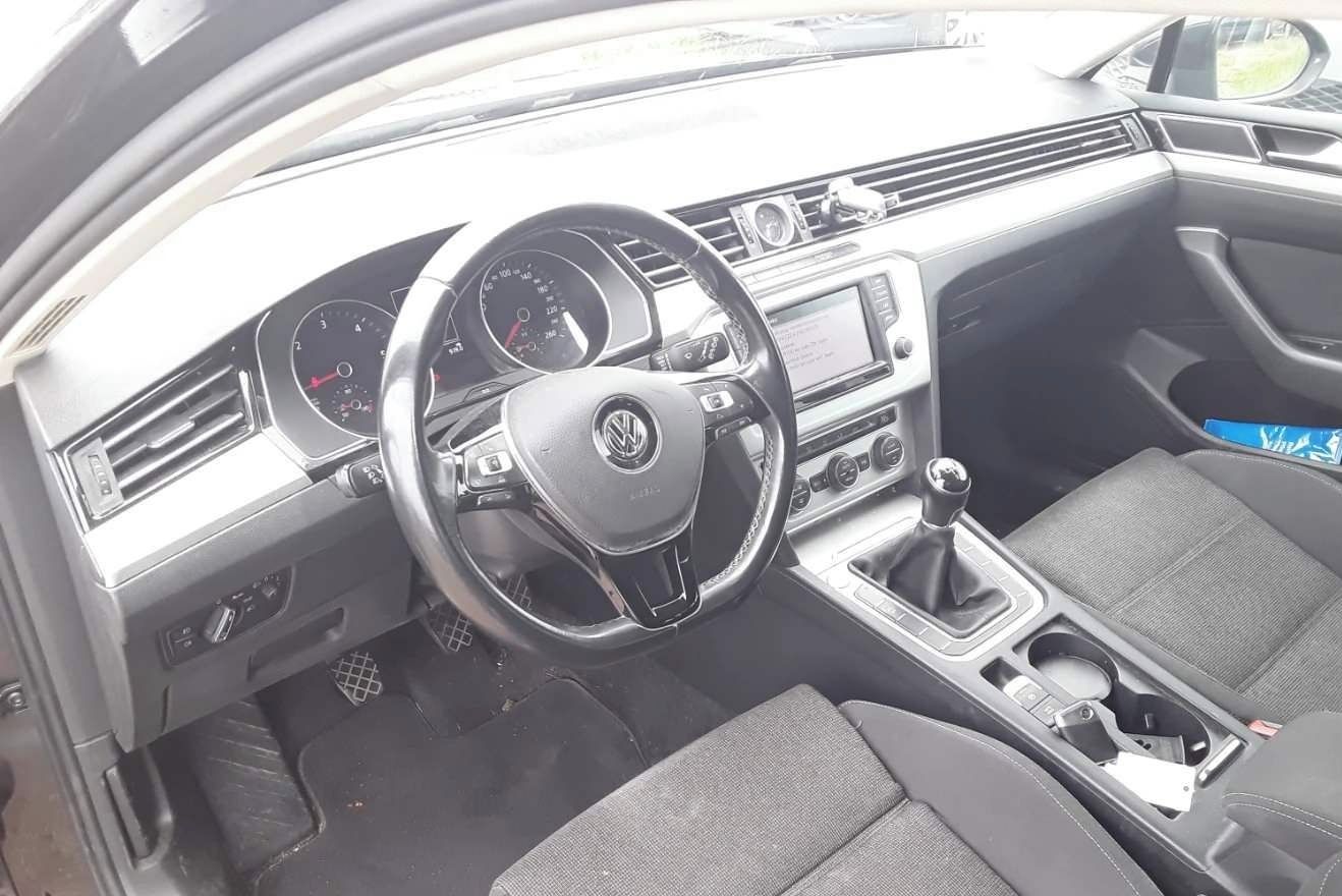 Volkswagen Passat, 2.0Tdi 110KW VYHŘ.SEDAD TAŽNÉ - fotka 2