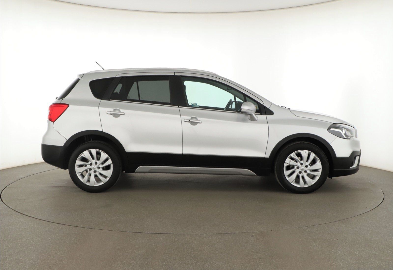 Suzuki SX4 S-Cross, 1.4 BoosterJet, Comfort - fotka 6