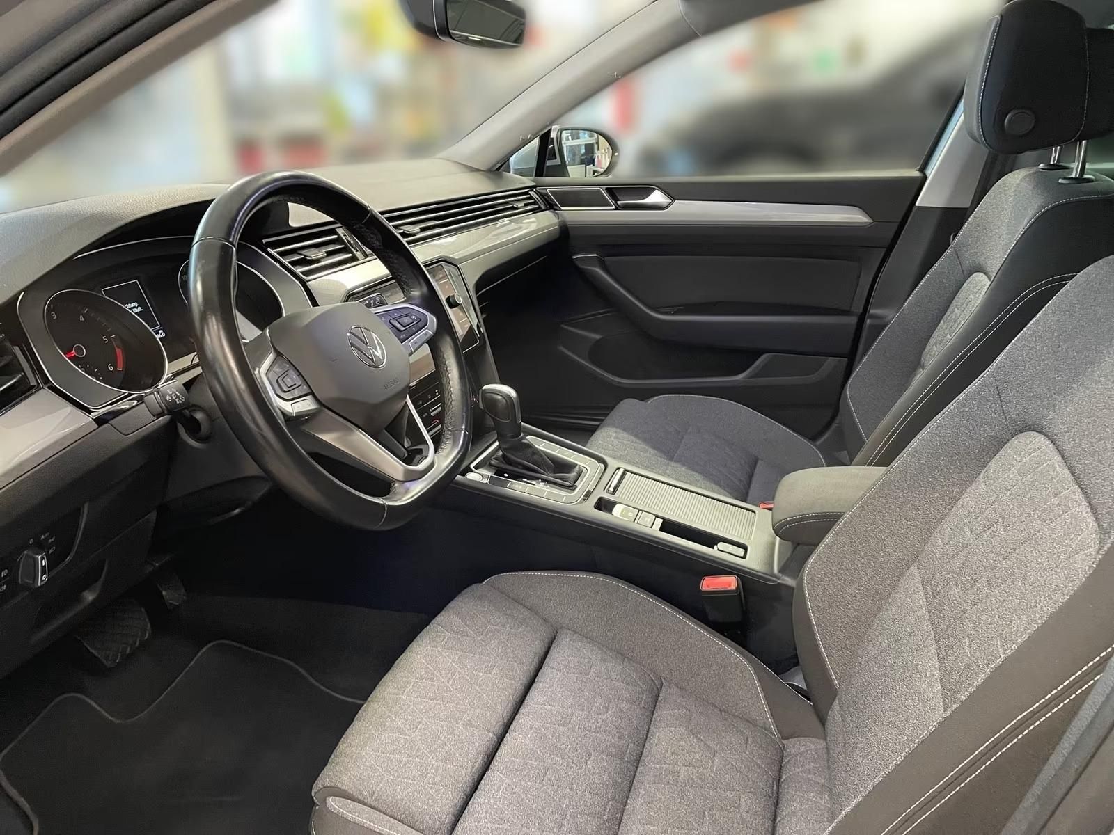 Volkswagen Passat, 2.0TDI DSG 110kW Business TZ - fotka 4