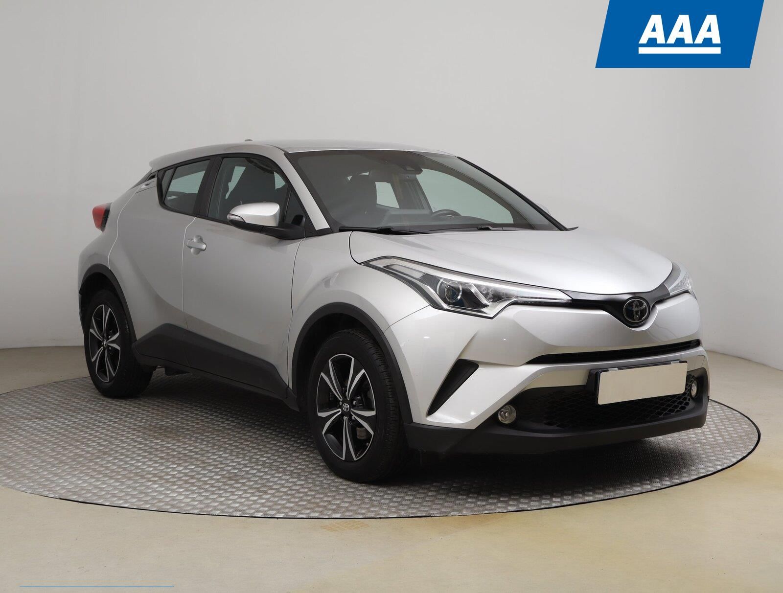 Toyota C-HR, 1.2 Turbo, ČR,1.maj