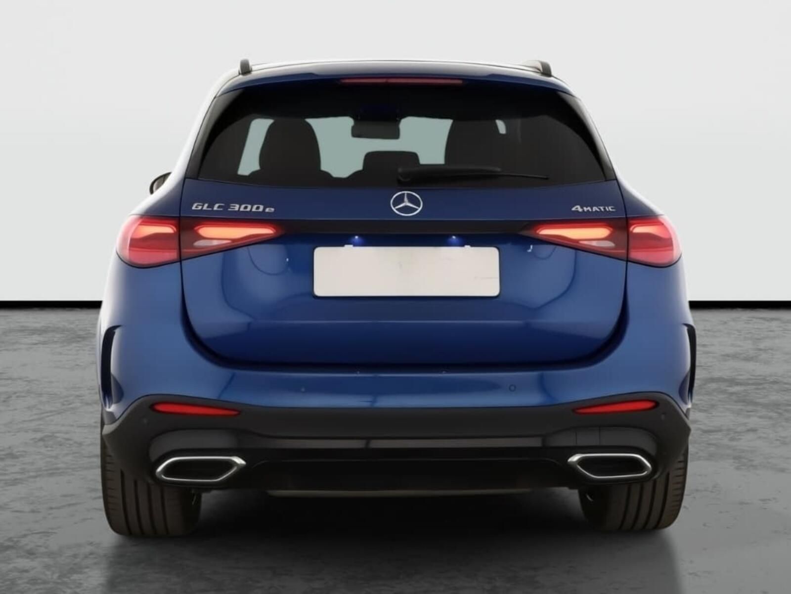 Mercedes-Benz GLC, 300 e 4MATIC, AMG Line - fotka 4