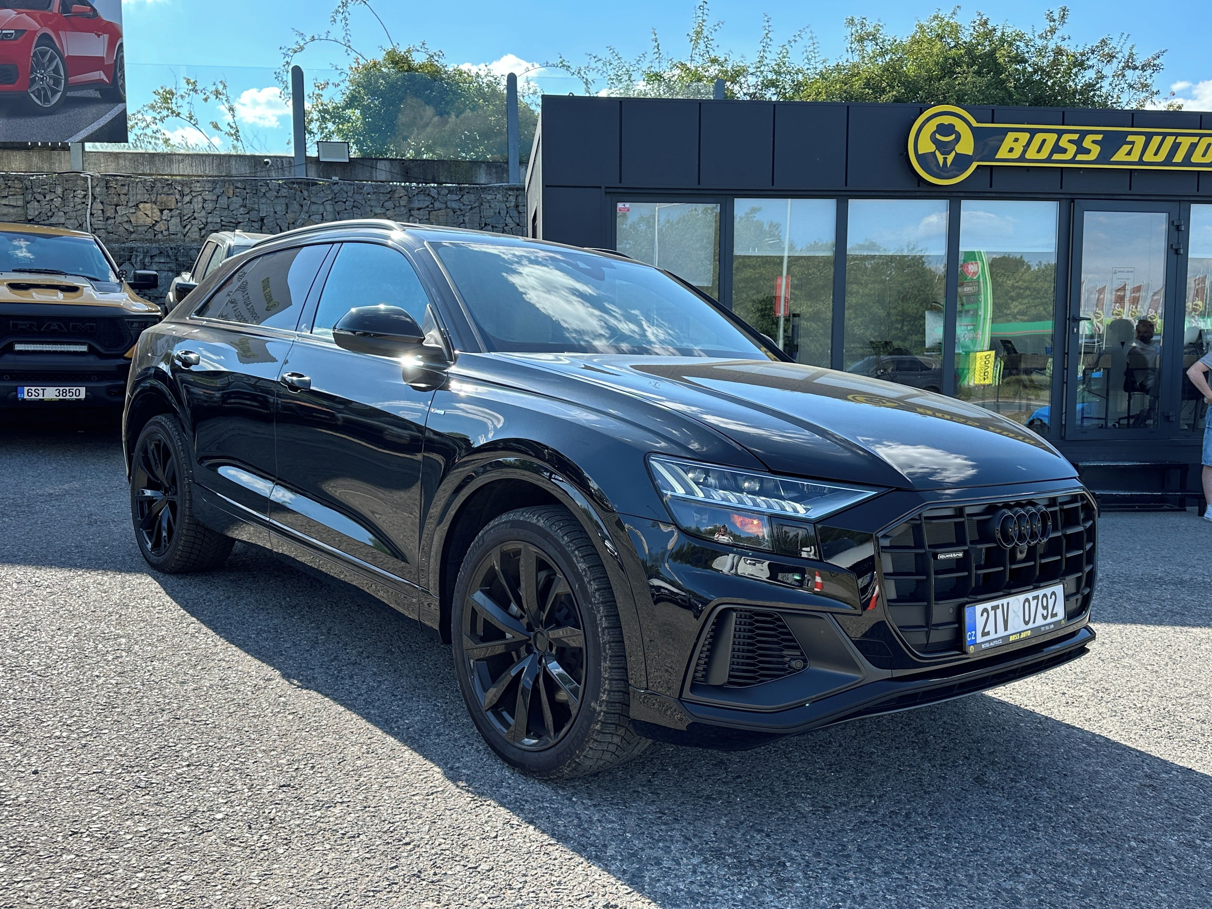 Audi Q8, Audi Q8 2023 - fotka 2