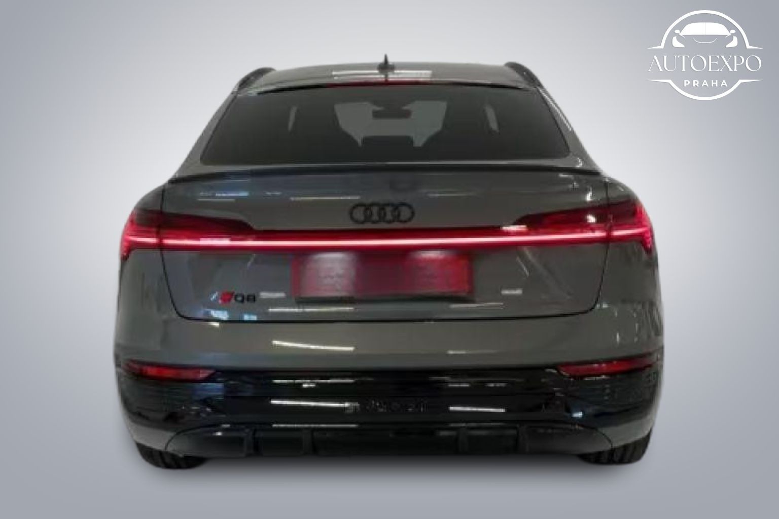 Audi Q8, Sportback 55 e-tron S-Line - fotka 6