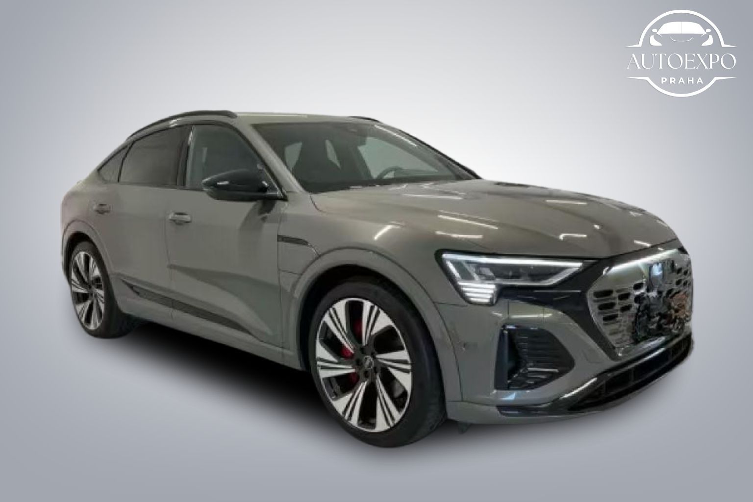 Audi Q8, Sportback 55 e-tron S-Line - fotka 4