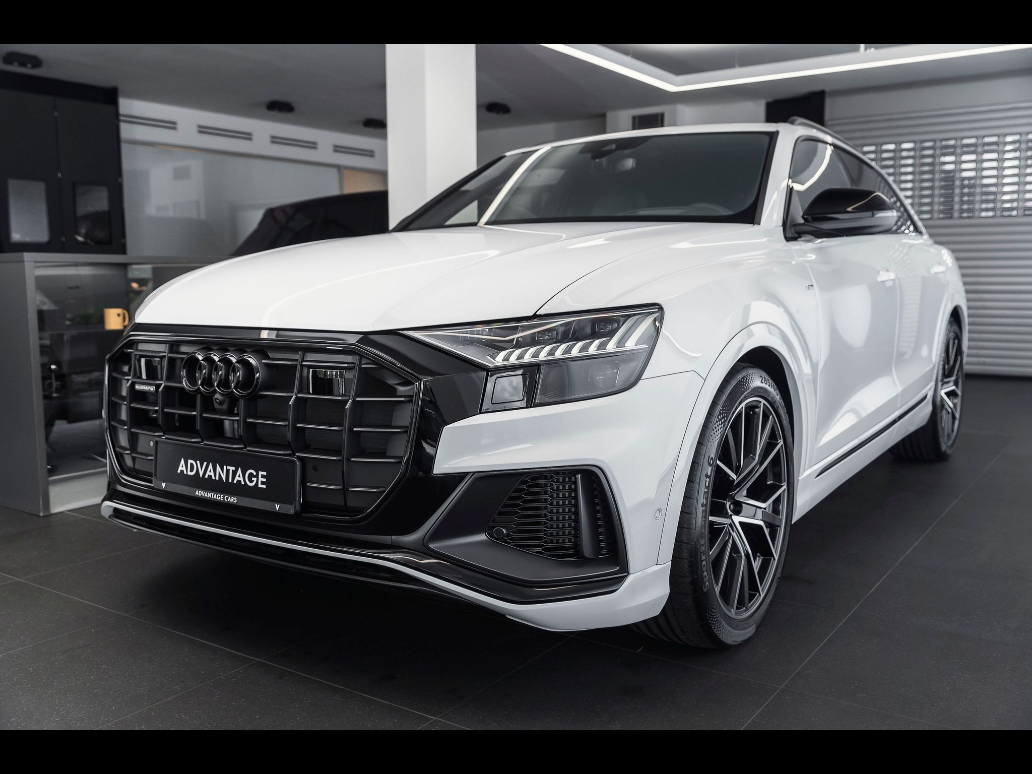 Audi Q8, 55 TFSI quattro S line/4zóny/H
