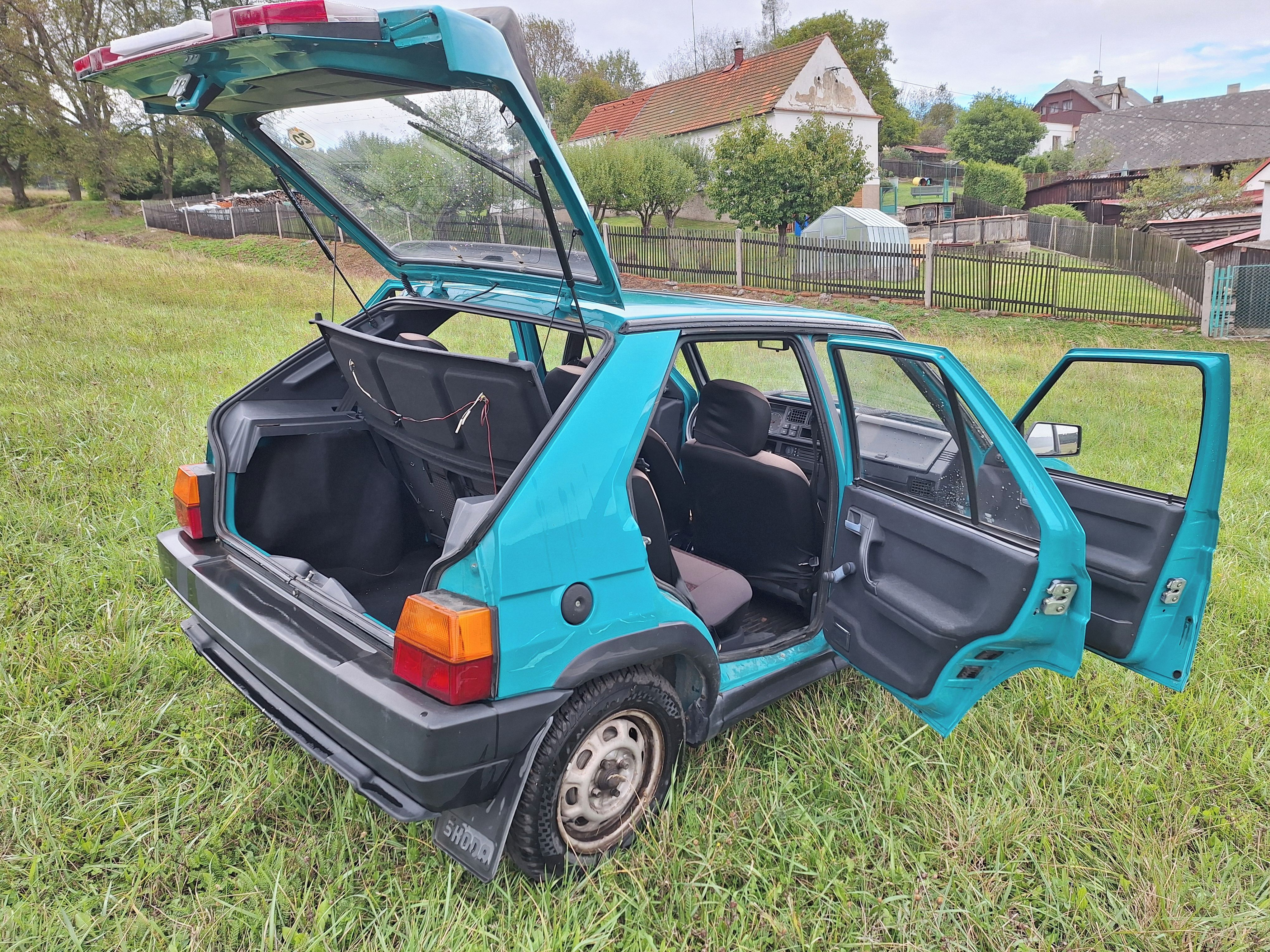 Škoda Favorit - fotka 6