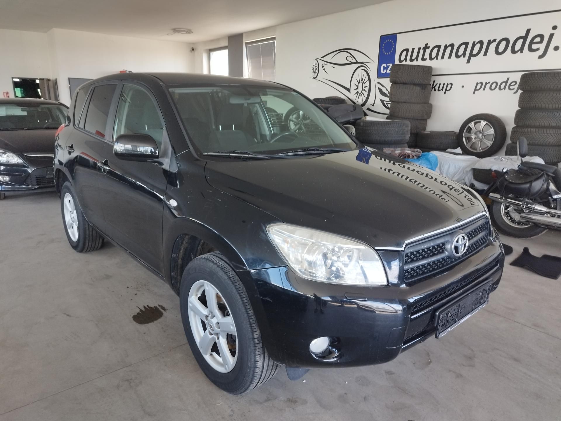 Toyota Rav4, 2,0I,112KW,4X4,ALU,TAŽNÝ