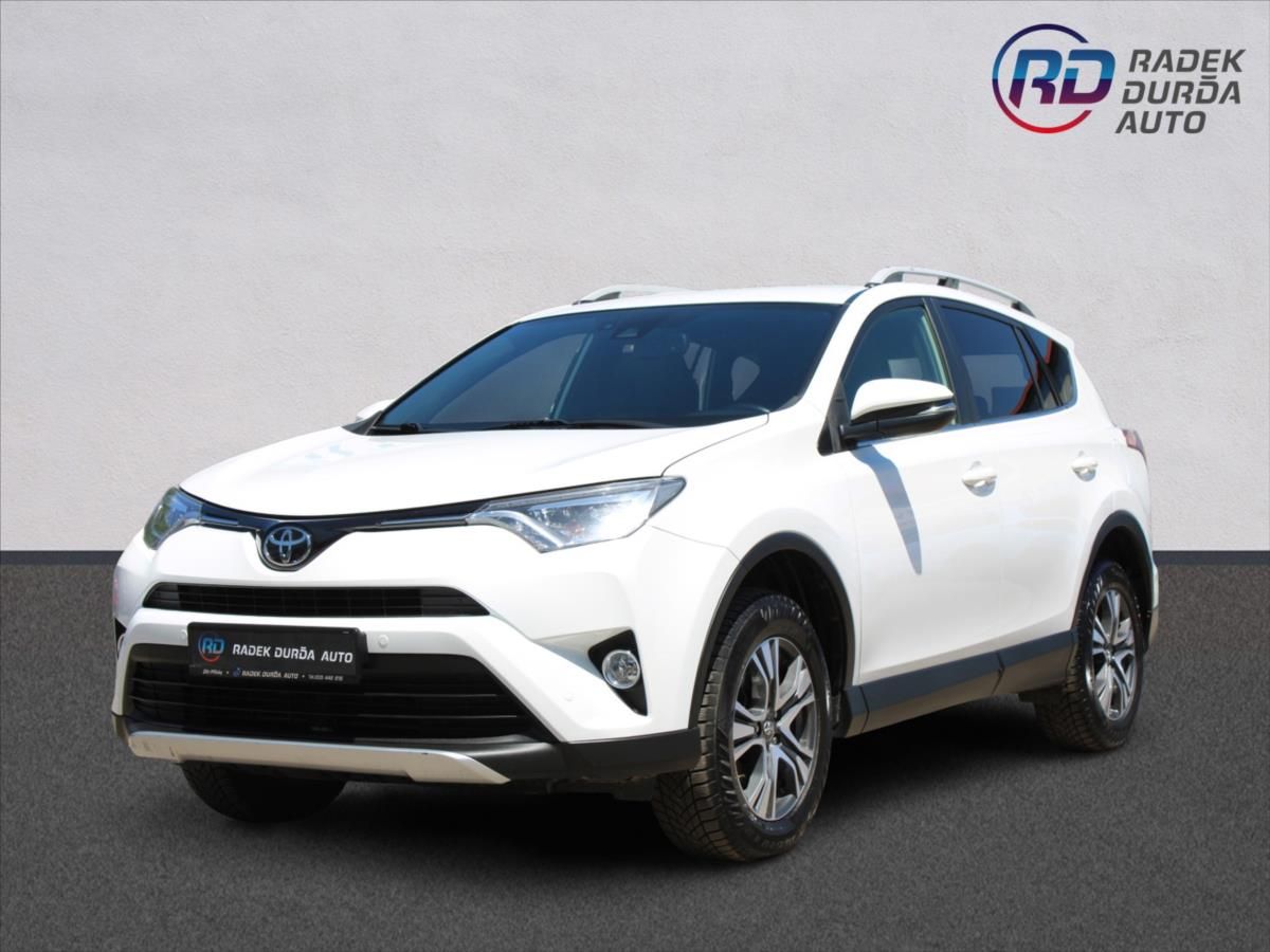 Toyota Rav4, 2,0 D-4D  NOVÉ V ČR,TAŽNÉ