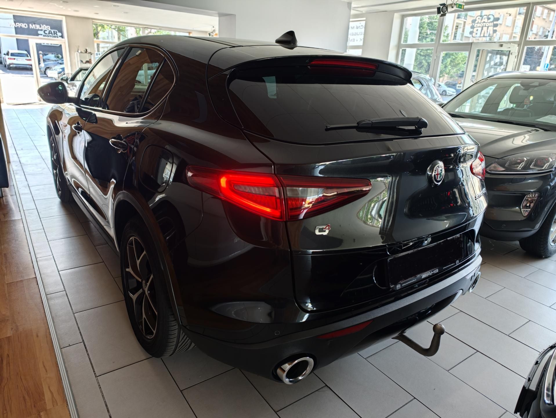 Alfa Romeo Stelvio, 2,2d 154kW Q4 - fotka 5