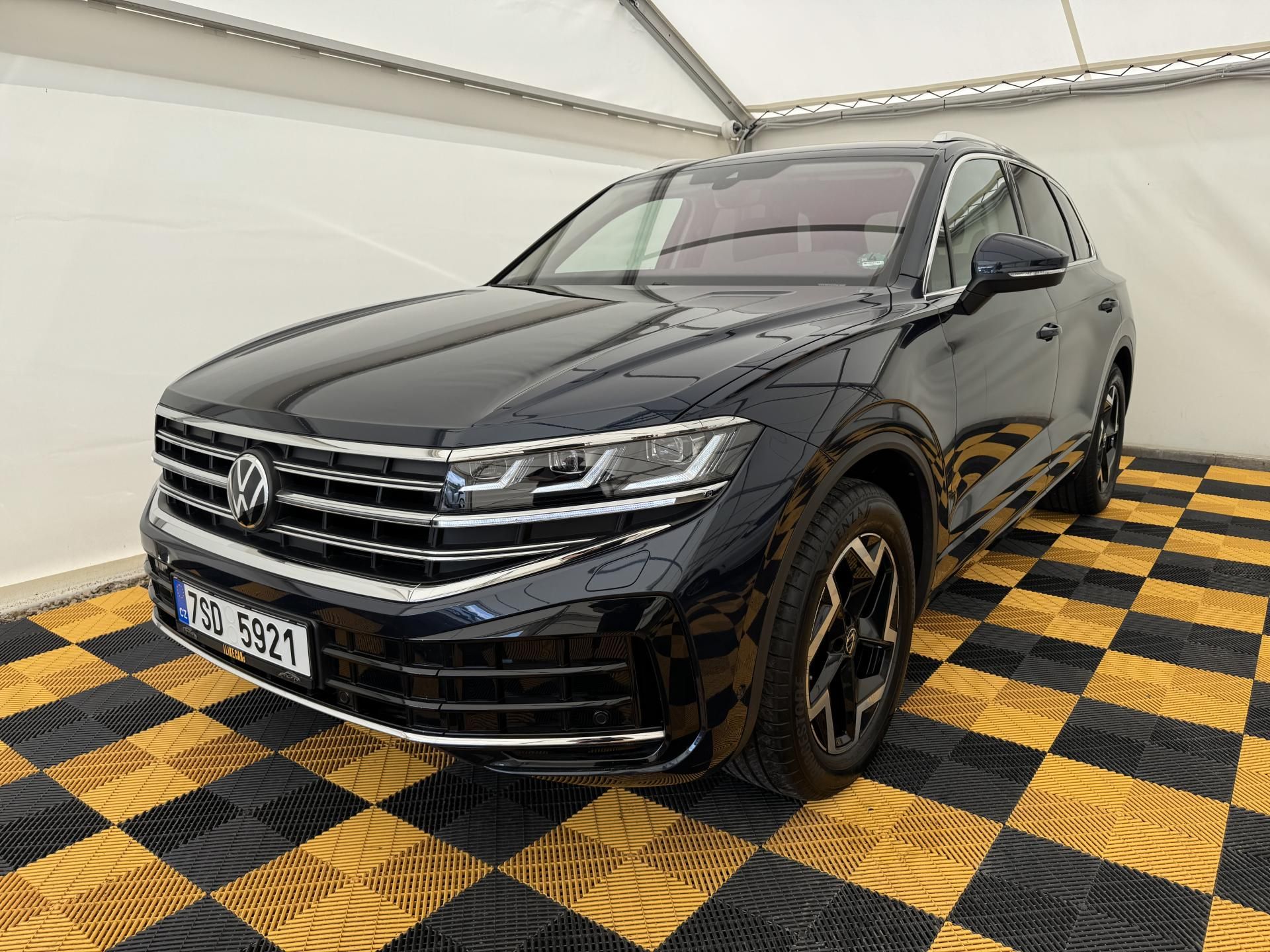 Volkswagen Touareg, 3.0Tdi*1-MAJ*DPH*ELEGANCE* - fotka 2