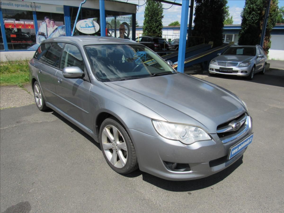 Subaru Legacy, 2,0 R 121kW 4x4 - fotka 3