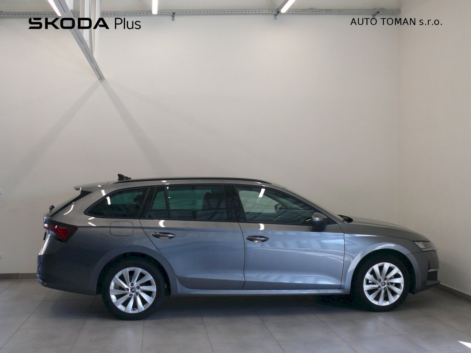 Škoda Octavia, Combi Selection 1,5 TSI 85 KW - fotka 6
