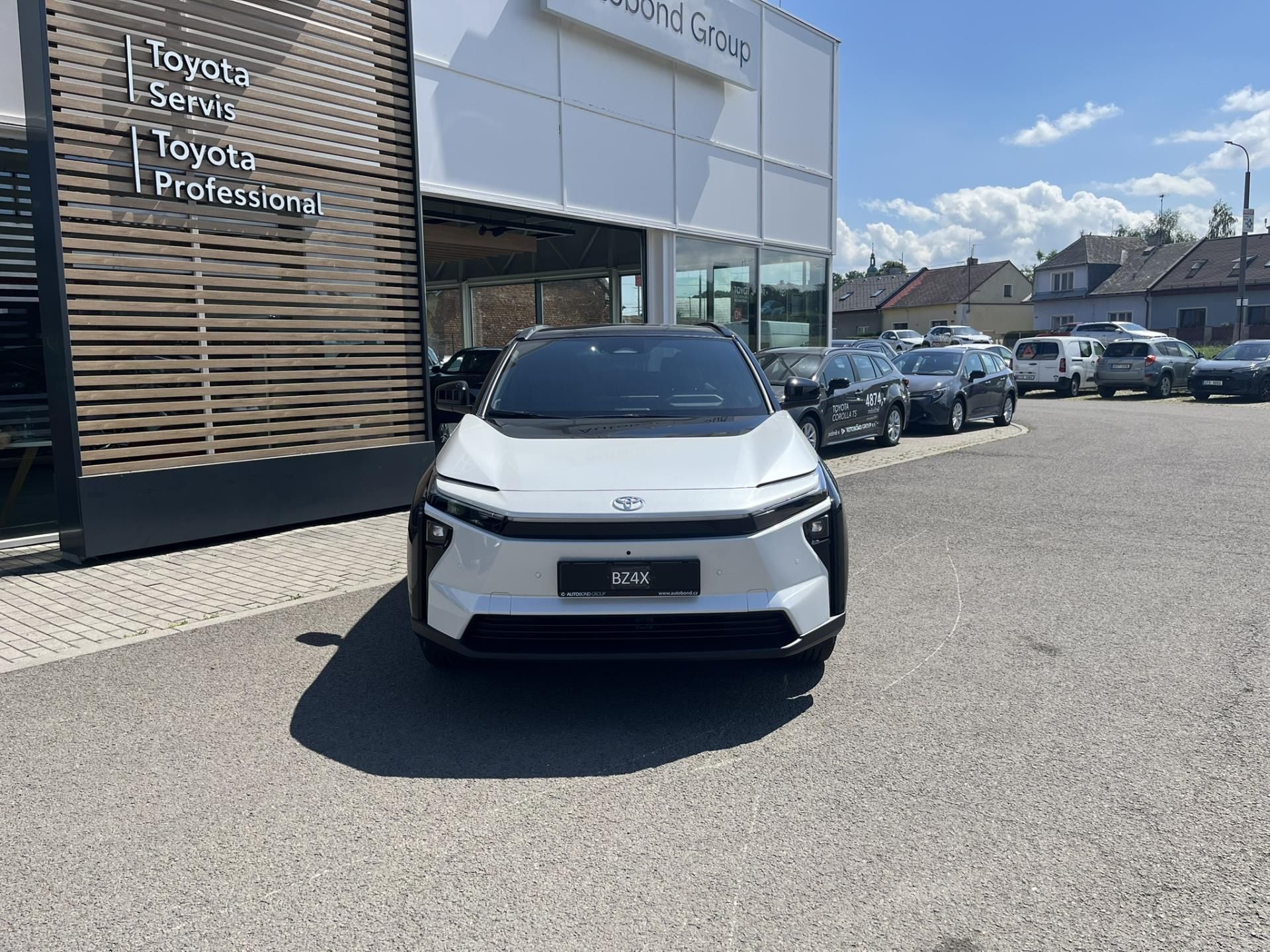 Toyota bZ4X, BEV 4x4 EXECUTIVE VIP 73,1kWh - fotka 2