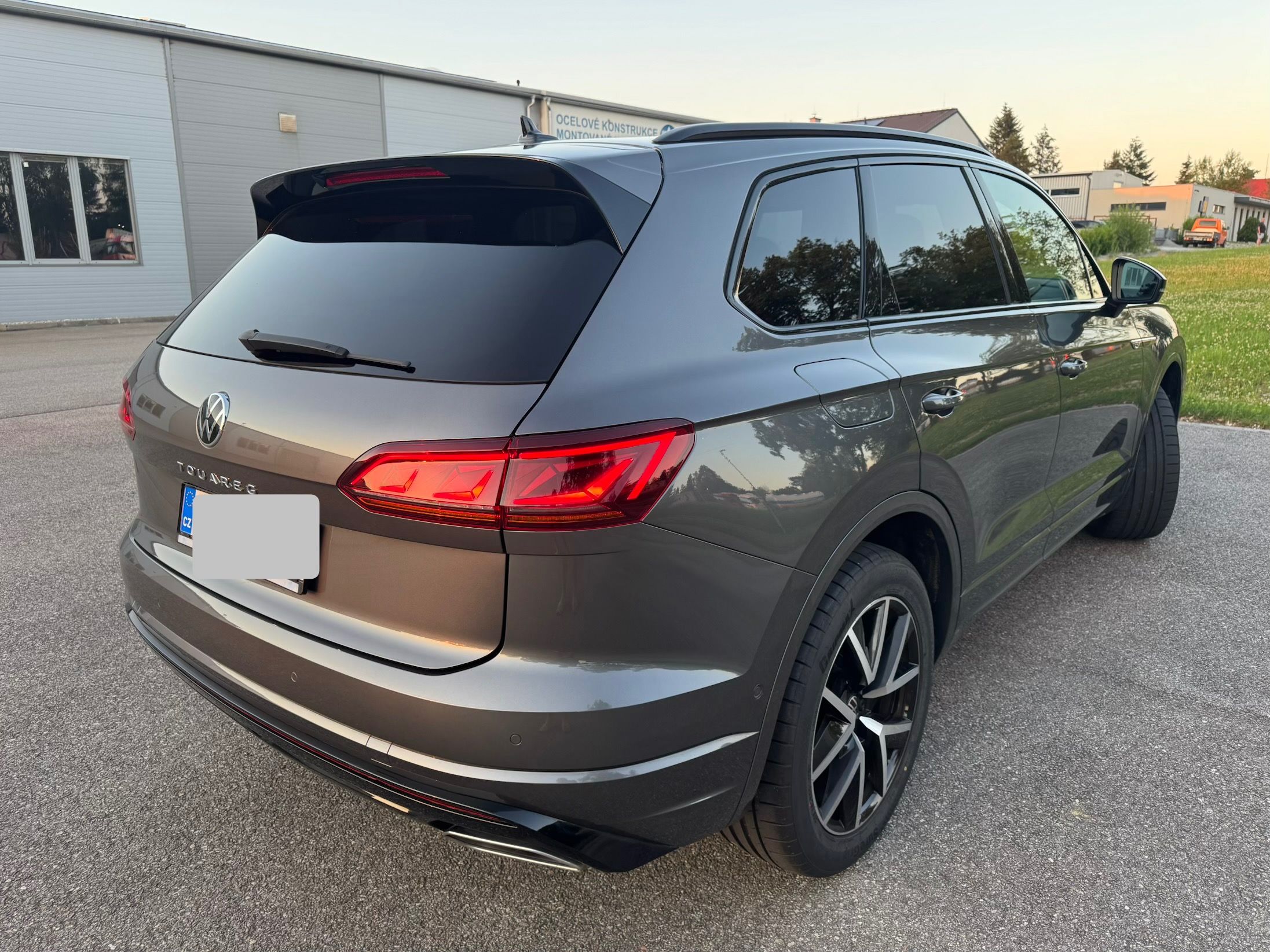 Volkswagen Touareg, VW Touareg R-Line 3.0 V6 TDI - fotka 3