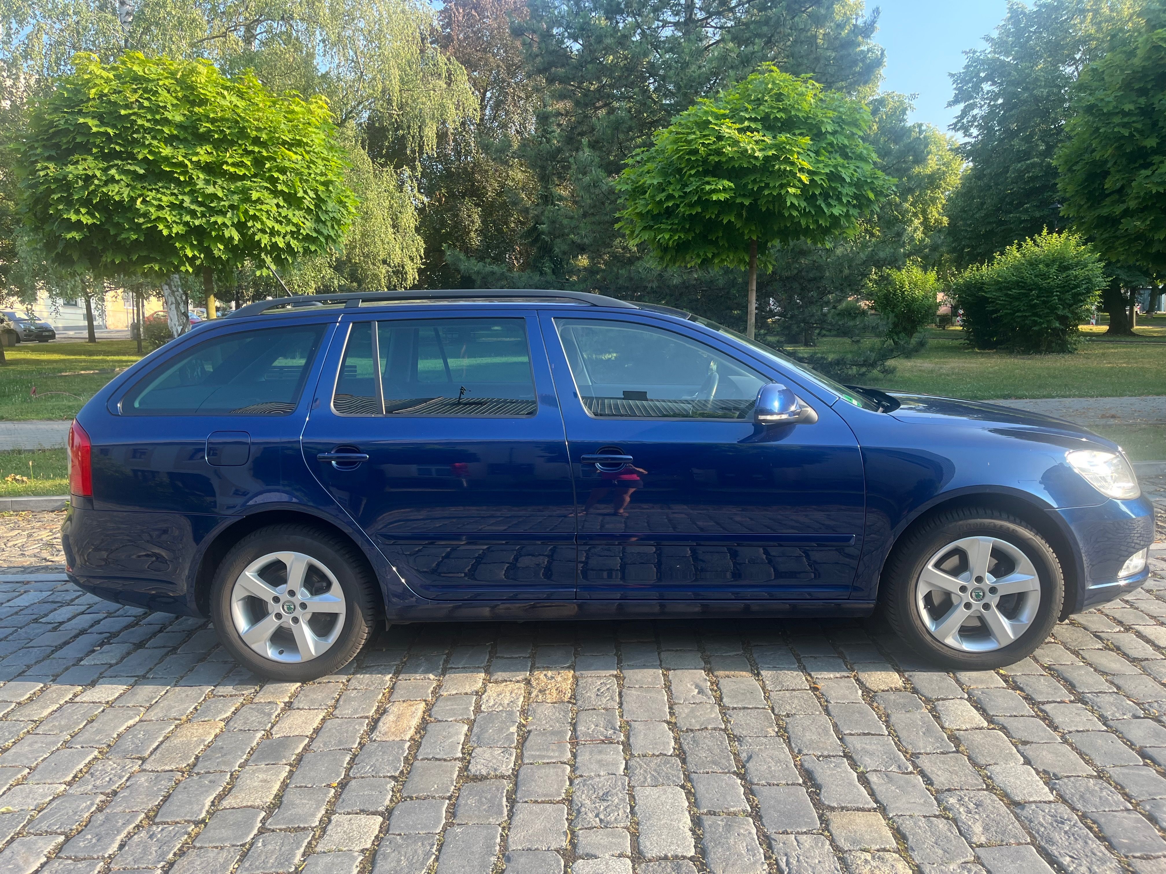 Škoda Octavia, Kombi 2.0 TDI,Závěs - fotka 3