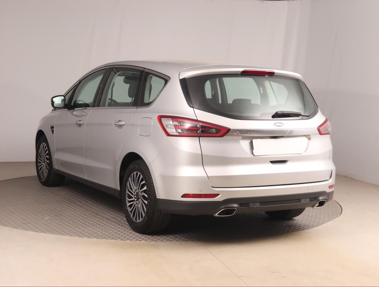 Ford S-MAX, 2.0 TDCi, Titanium, Automat - fotka 4