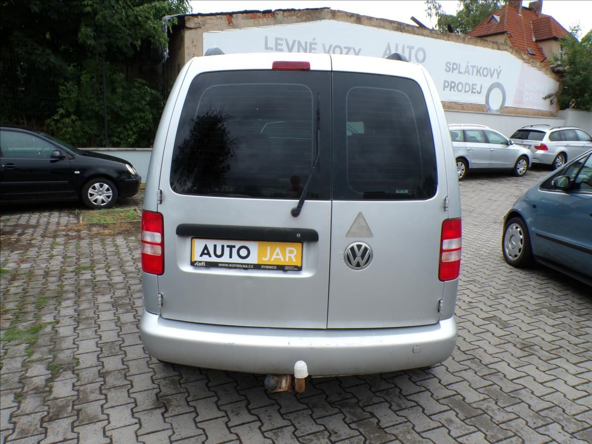 Volkswagen Caddy, 1,6 TDI  TAŘŽNÉ ZAŘÍZENÍ - fotka 5