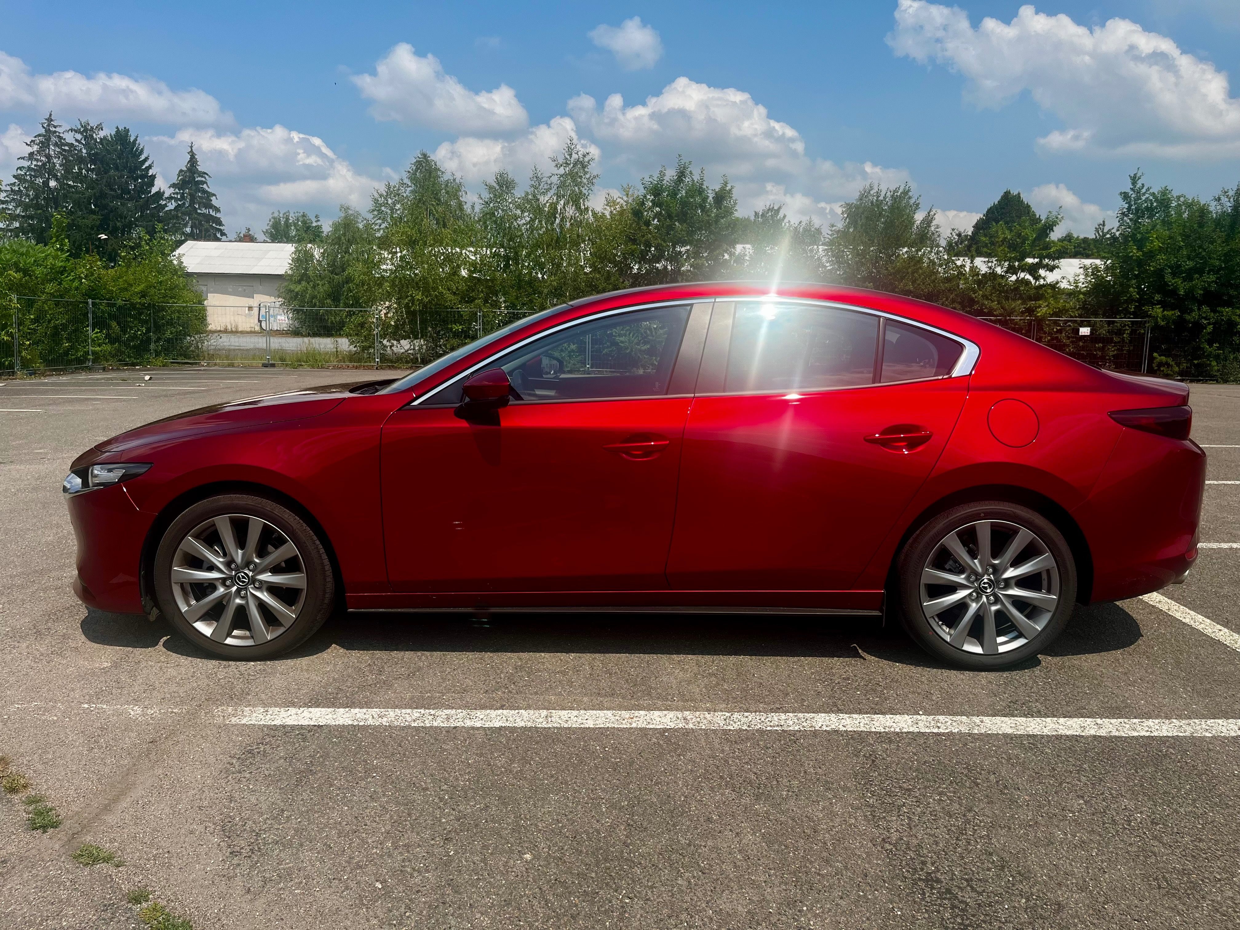 Mazda 3, Mazda 3 Sedan 2.5 e-Skyactiv G - fotka 2