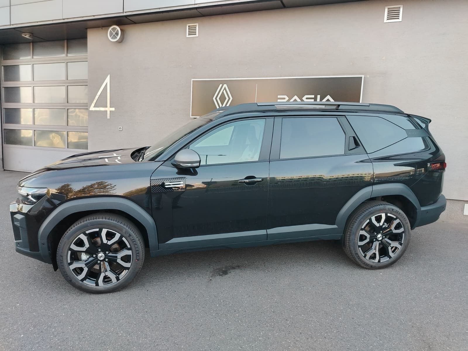 Dacia Bigster, Journey Hybrid-G 140 4x4 (auto - fotka 2