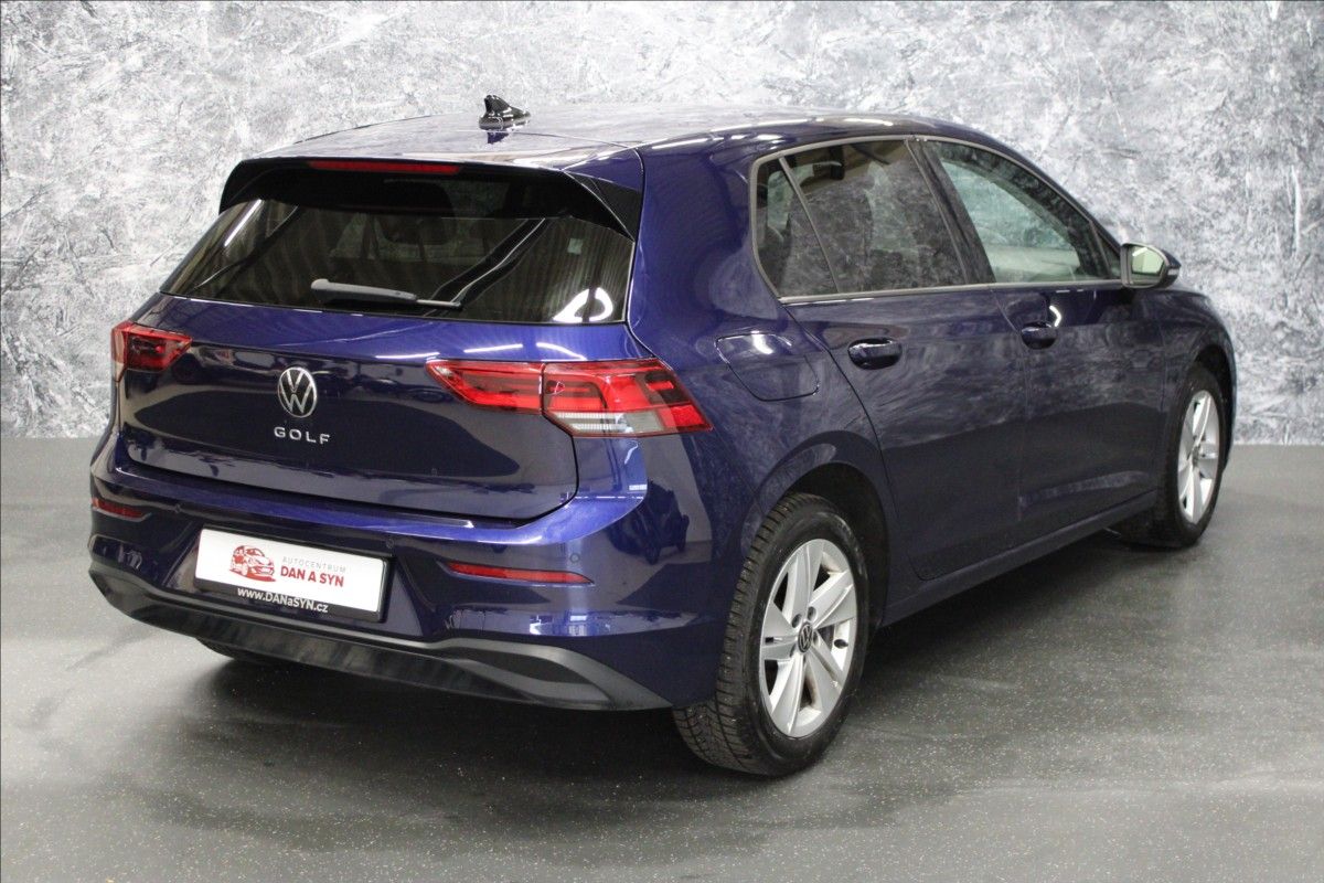 Volkswagen Golf, 1,0 TSI Life 1.majitel CZ - fotka 4