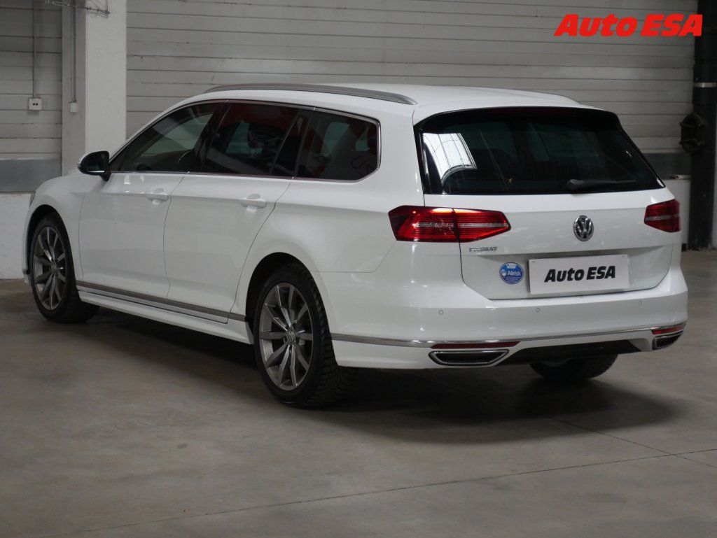 Volkswagen Passat, 1.8,ČR,Comfortline,DSG - fotka 6