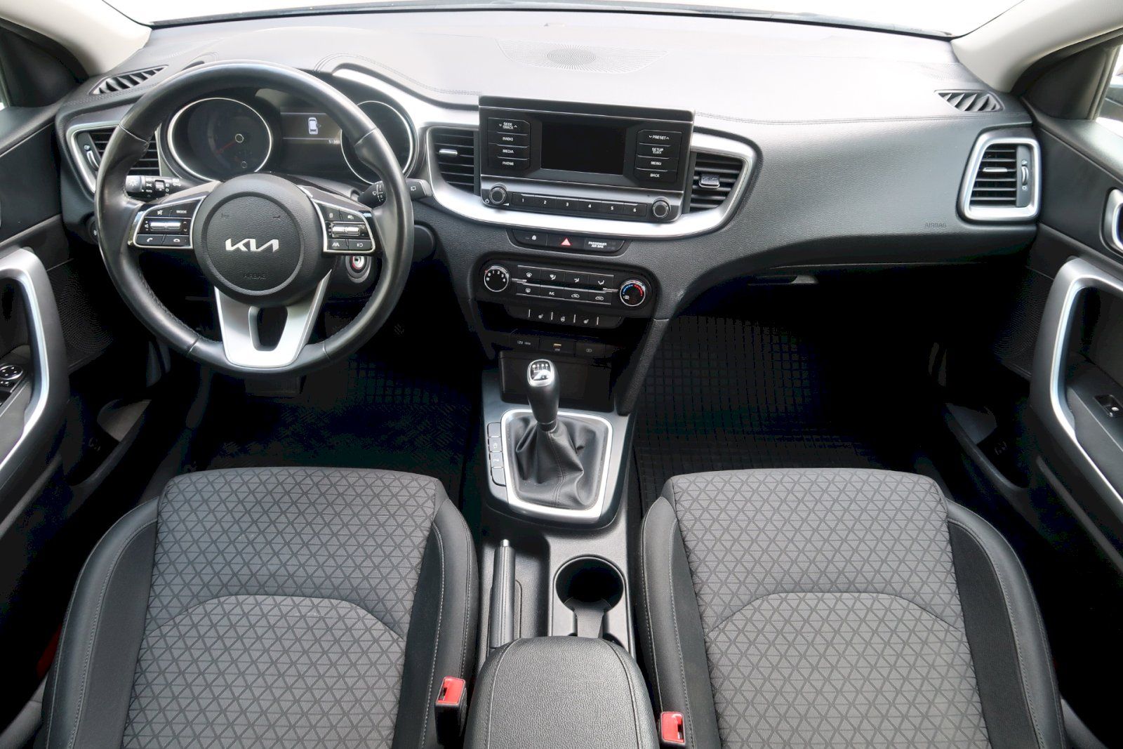Kia Cee´d, Sportswagon 1,0 T-GDI/88 kW - fotka 5