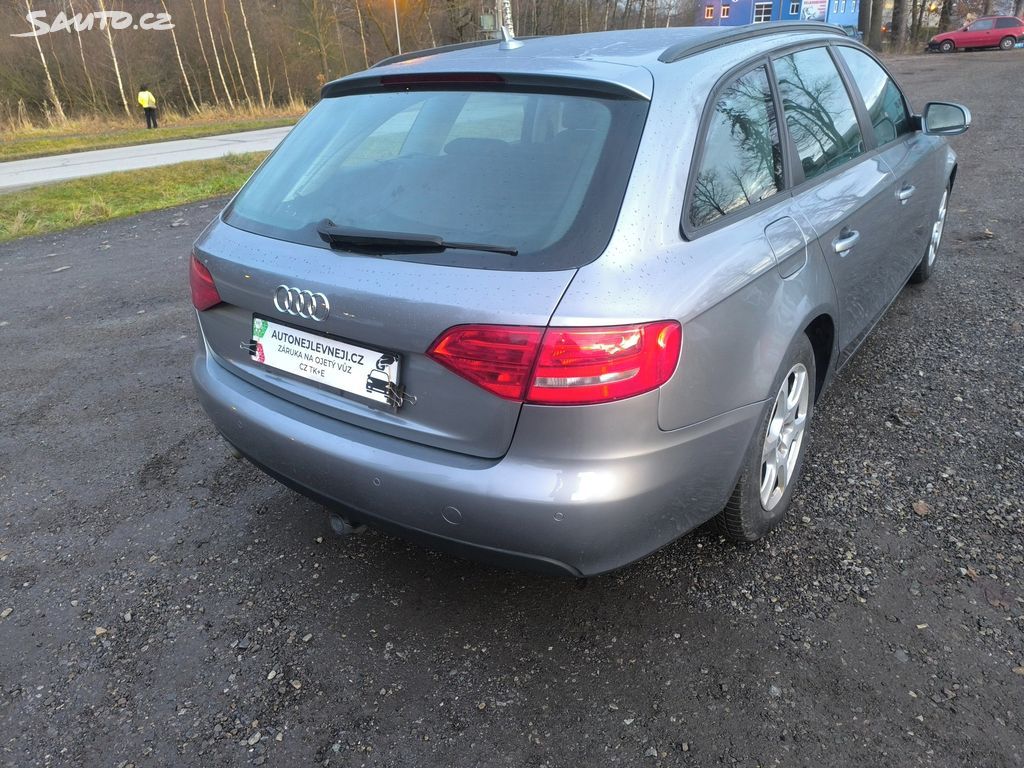 Audi A4, KRÁSNÁ,130KM,SERVISKA,1MAJITEL - fotka 3