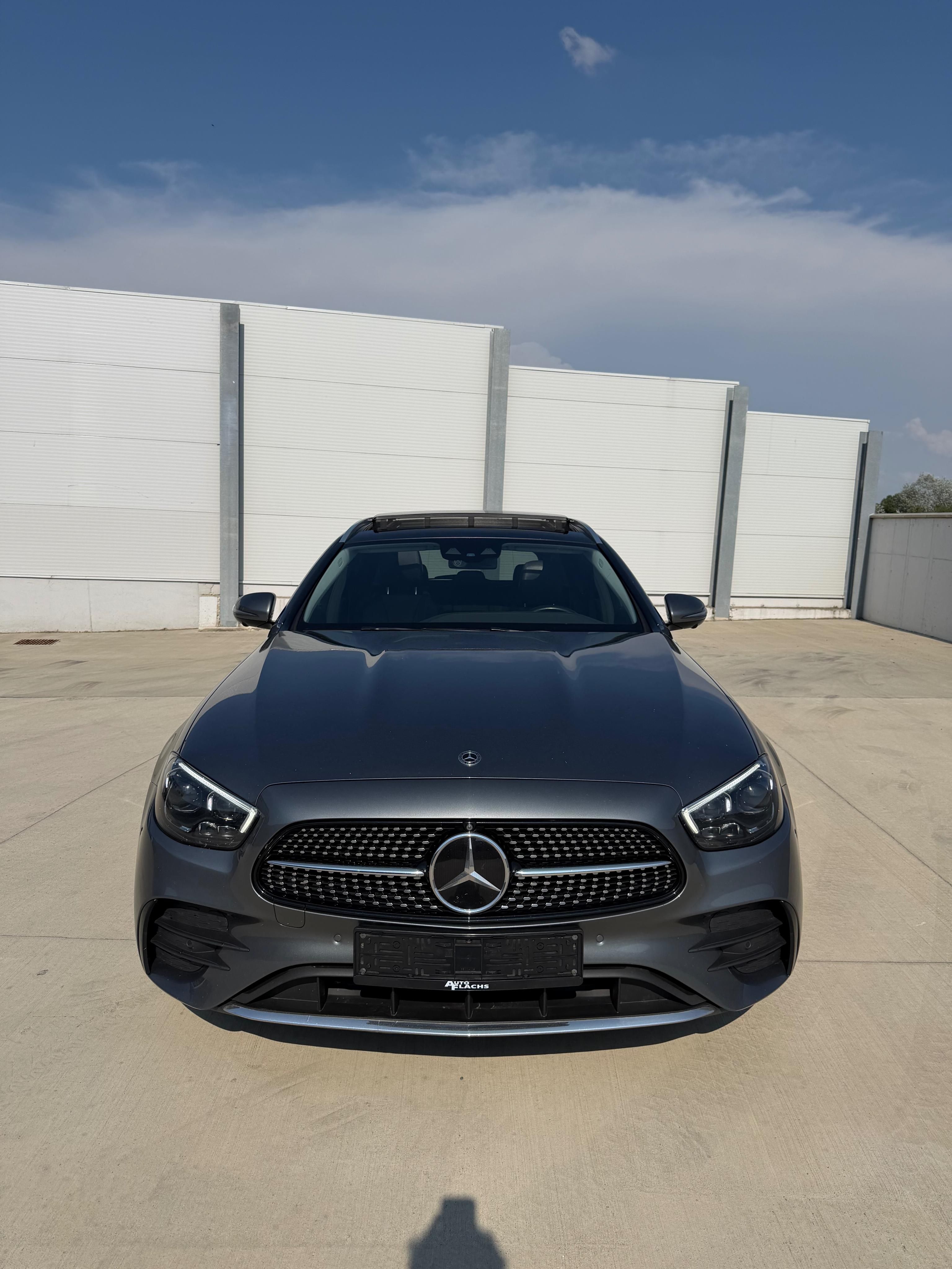 Mercedes-Benz Třídy E, 220d 4matic 1maj ČR Burmester - fotka 3