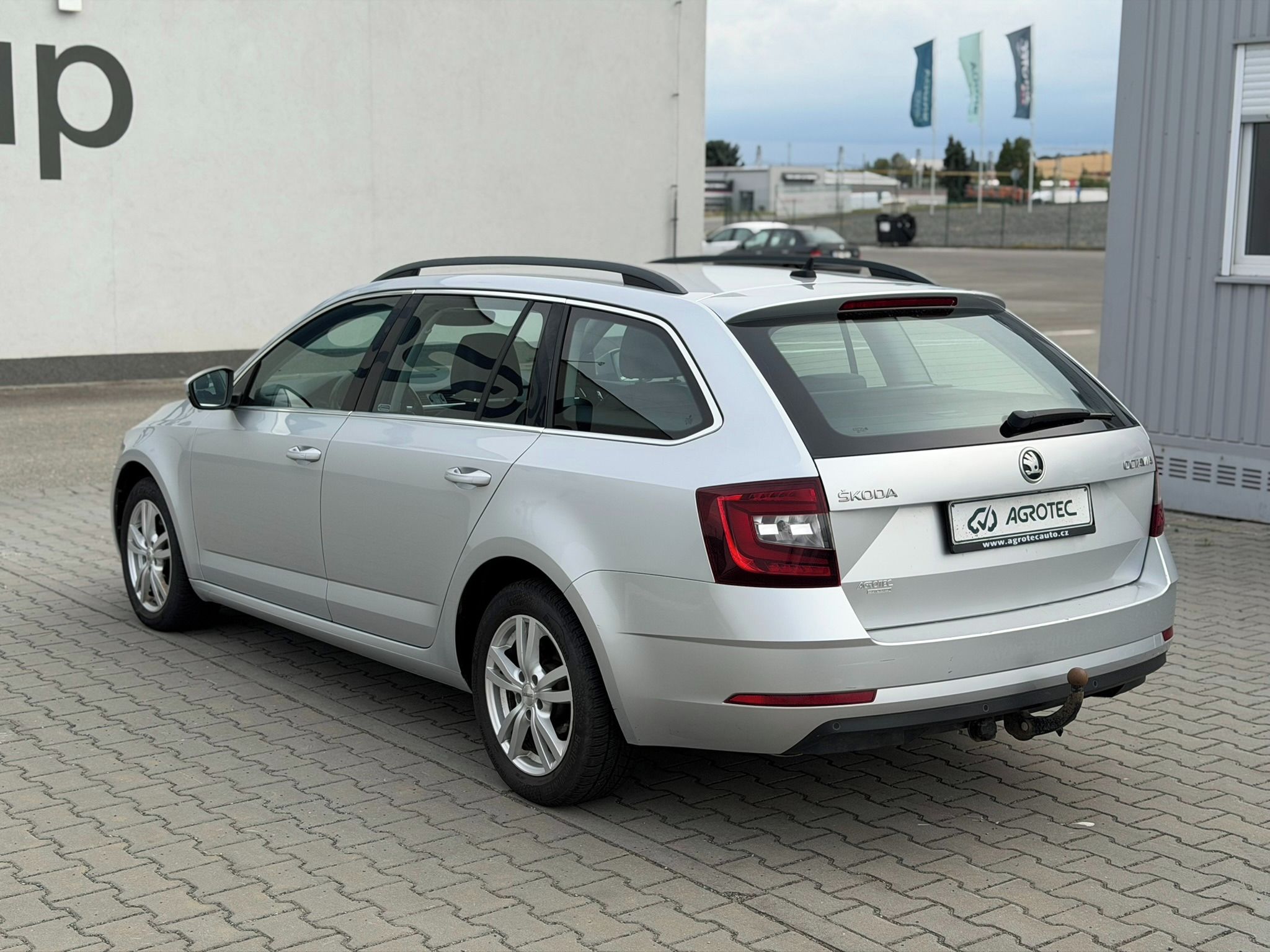 Škoda Octavia, 2.0 TDI 110kW Style Combi - fotka 5