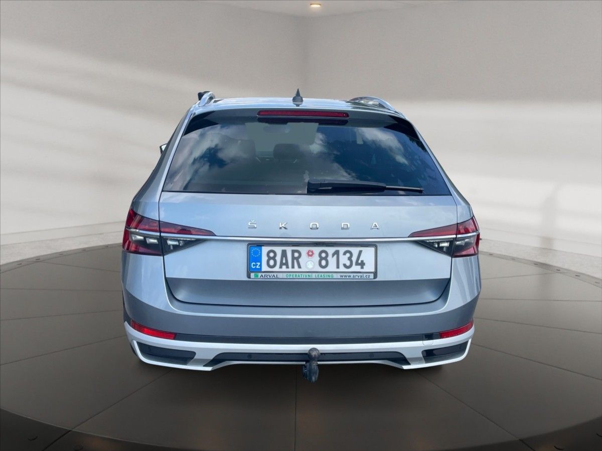 Škoda Superb, 2,0 TSI 200 Sc. 4x4 AT - fotka 5