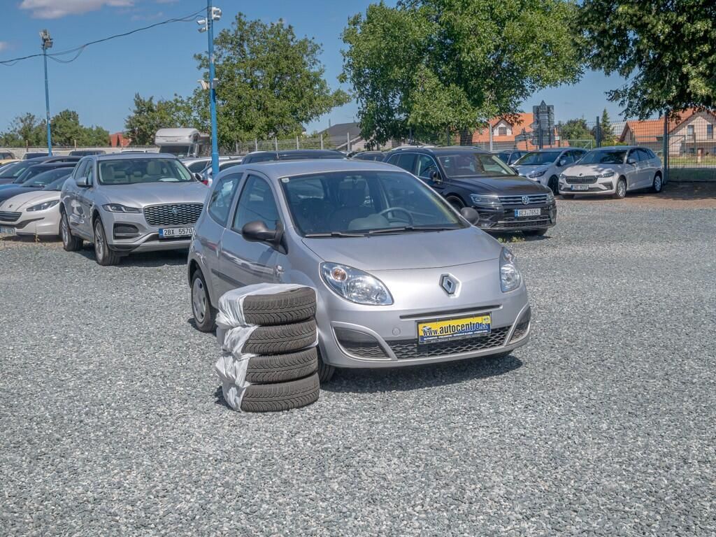 Renault Twingo, 1.2i 55KW – 2x KOLA - fotka 3