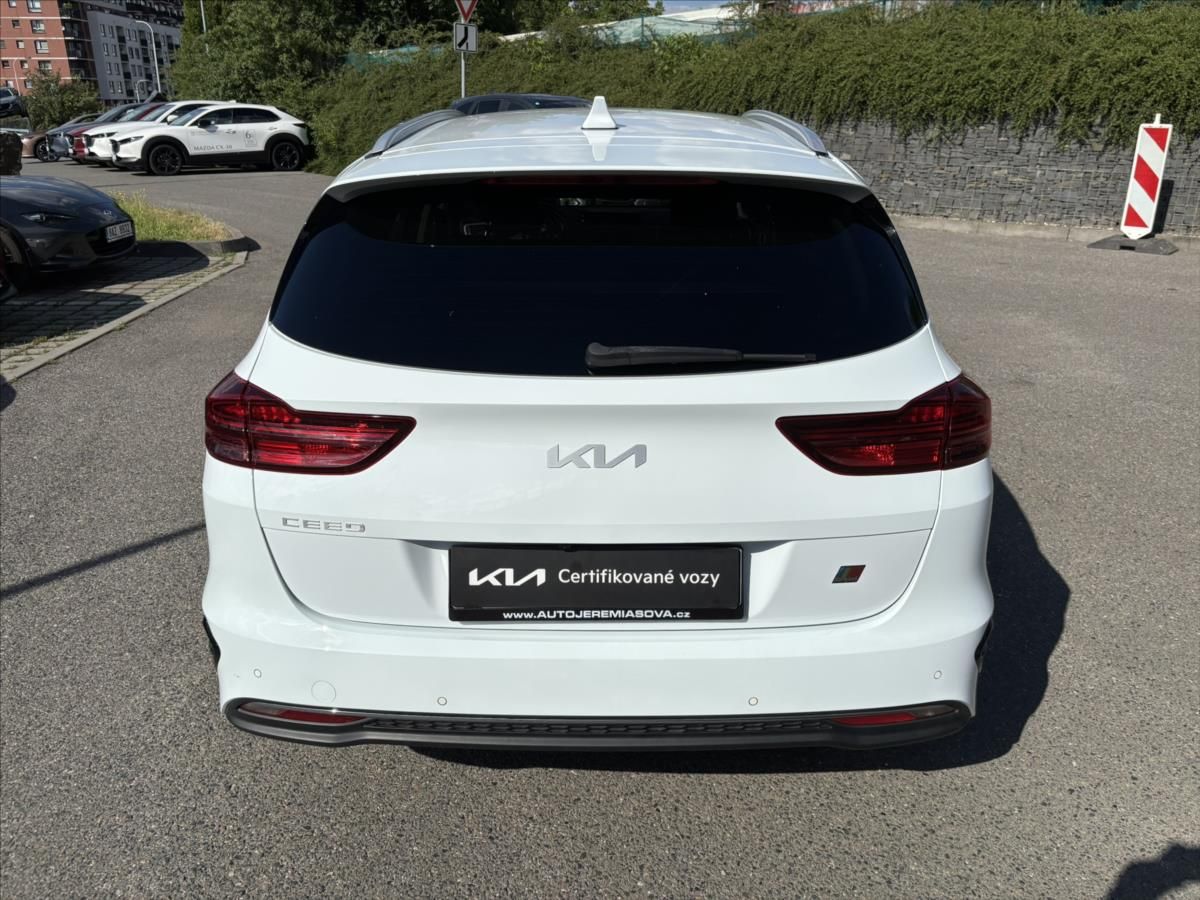 Kia Cee´d, 1,5 TGDi TOP ZÁRUKA BEZKLÍČ - fotka 4