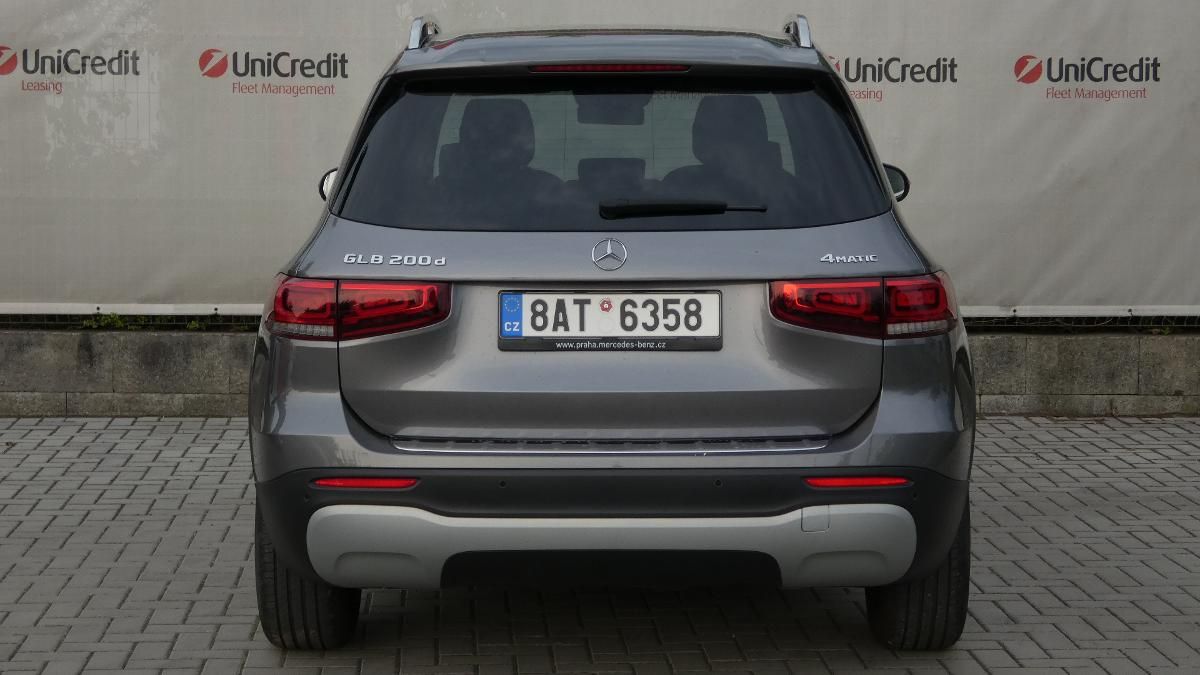Mercedes-Benz GLB, 200d 4MATIC - fotka 4