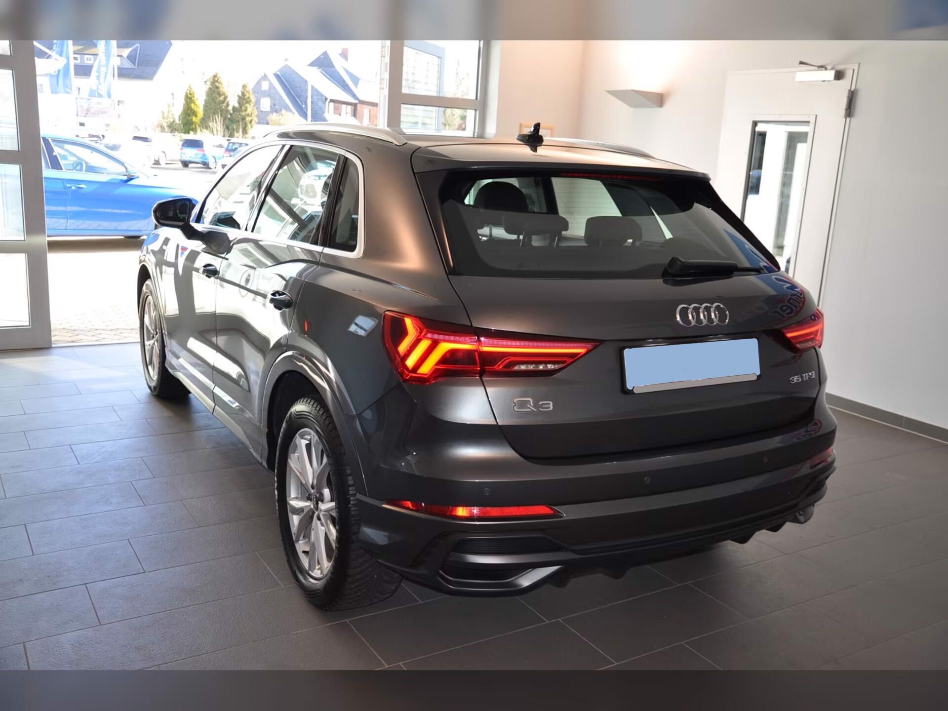 Audi Q3, 35TFSI S-Line Ad.Temp LED AC - fotka 4