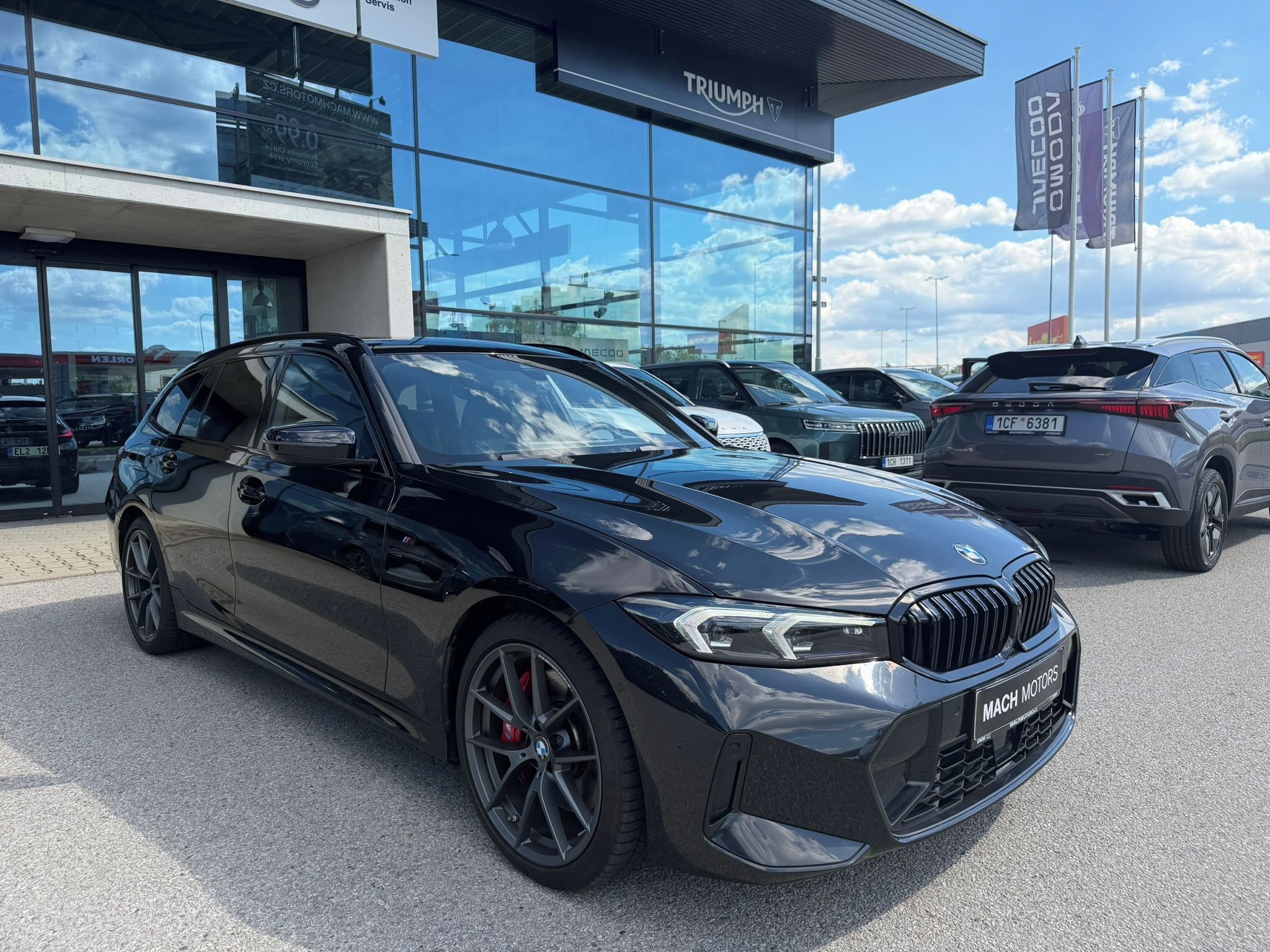 BMW Řada 3, 330d xDrive Touring - fotka 5