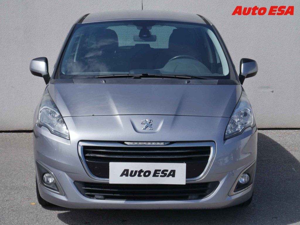Peugeot 5008, 1.6Hdi,ČR,servis.kniha - fotka 2