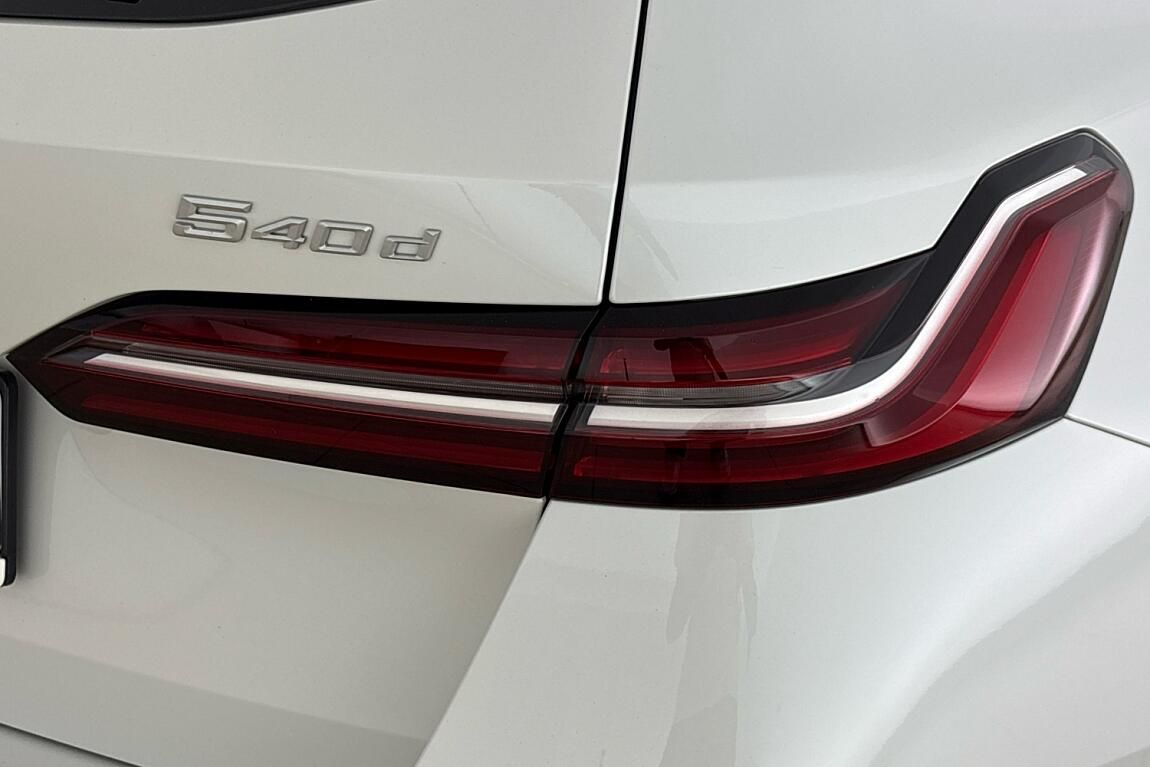 BMW Řada 5, 540d xDrive Touring - fotka 5
