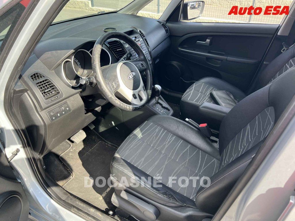 Kia Venga, 1.6 CVVT - fotka 3