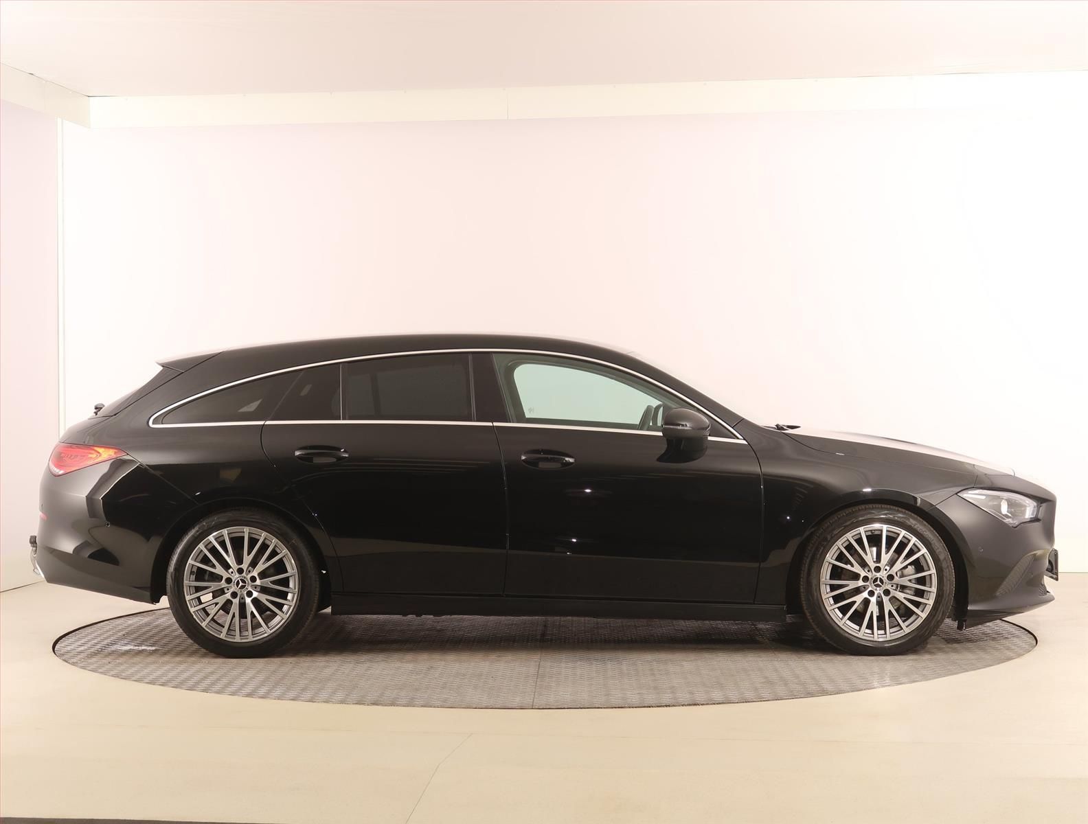 Mercedes-Benz CLA, 180, Automat, Serv.kniha, Kůže - fotka 6