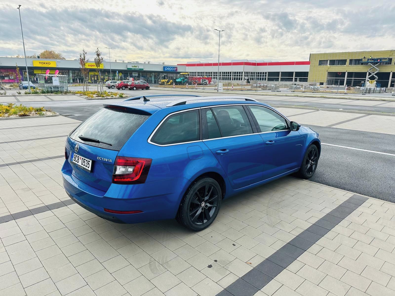 Škoda Octavia, 2.0 TDI DSG - fotka 6